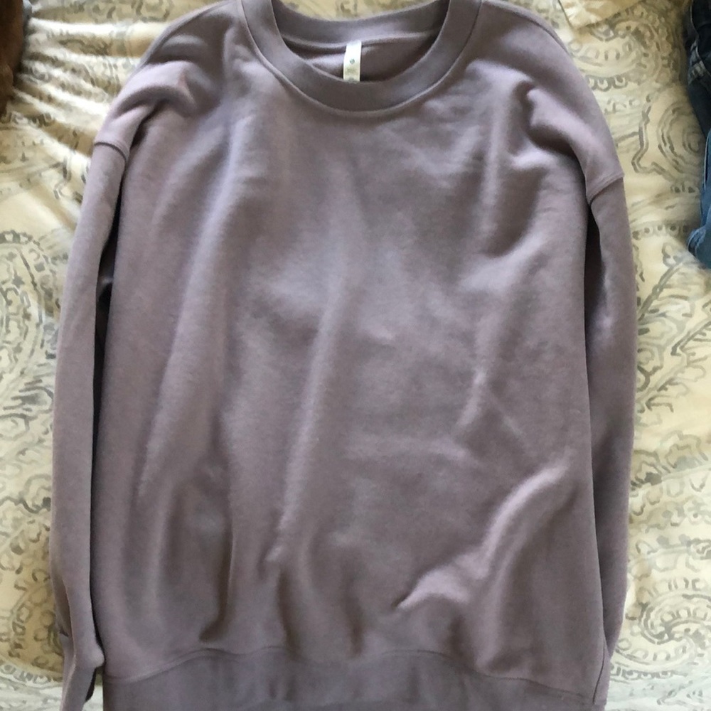 Lululemon oversized sweatshirt 8